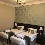 Crown & Mitre Hotell 3*