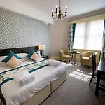 Crown & Mitre 3* Carlisle (Cumbria)