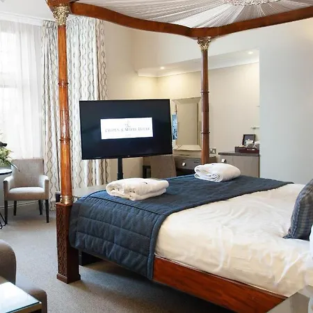 Otel Crown & Mitre 3*