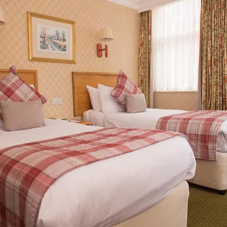 Crown & Mitre Hotel 3*
