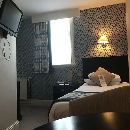 Crown & Mitre Hotel 3*