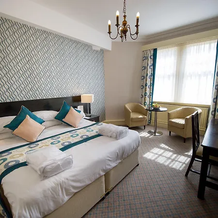 Crown & Mitre 3* Carlisle (Cumbria)