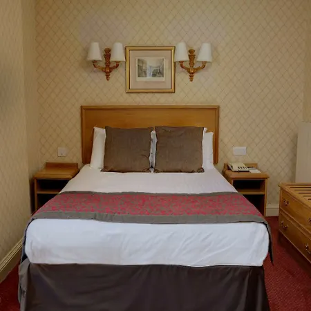 Crown & Mitre 3* Carlisle (Cumbria)