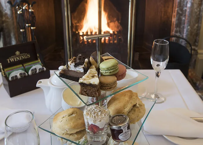 Crown & Mitre فندق