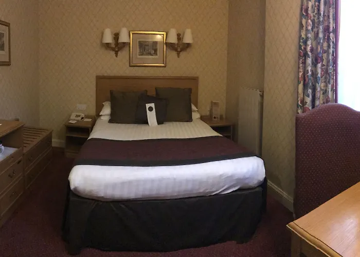 Crown & Mitre 3* Carlisle (Cumbria)